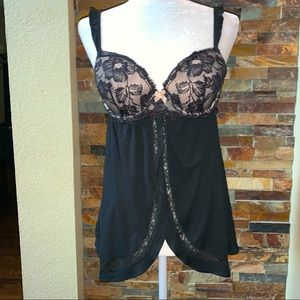 Victoria’s Secret Peek a Boo Flyaway Babydoll 36C